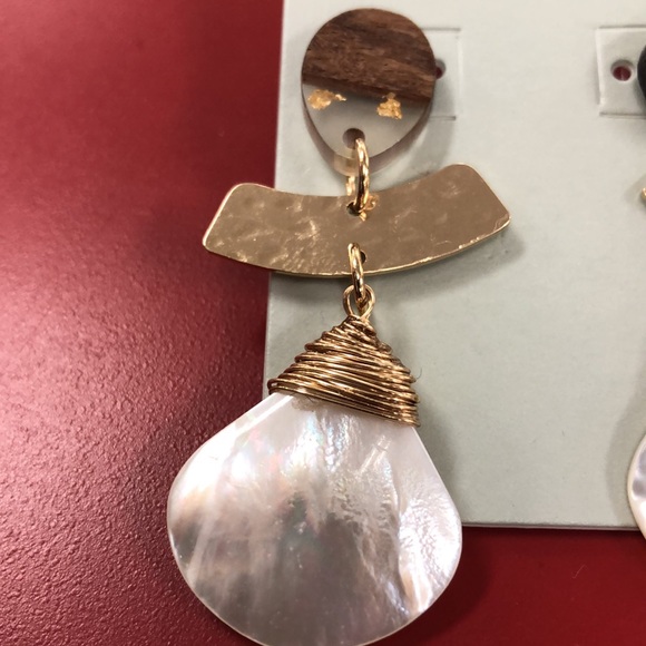 Earrings - Picture 2 of 2